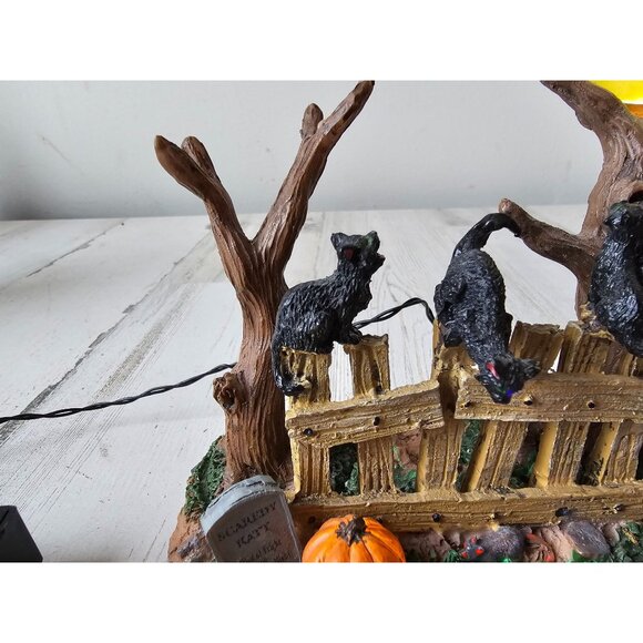 Lemax cat moon happy howl-o-ween fence feline Halloween village decor light up b - Picture 5 of 12